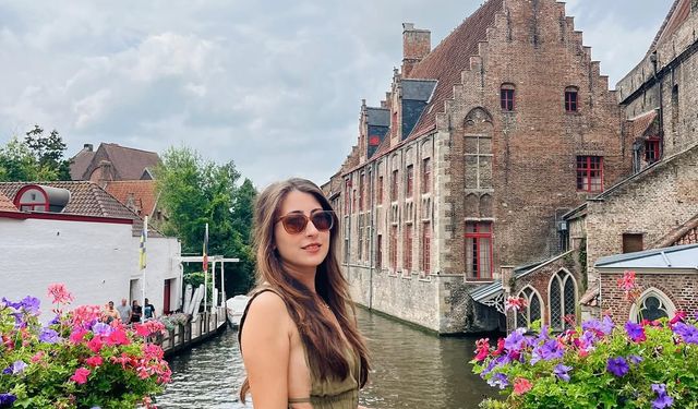 EZGİ ÖĞRETMEN - İSTANBUL