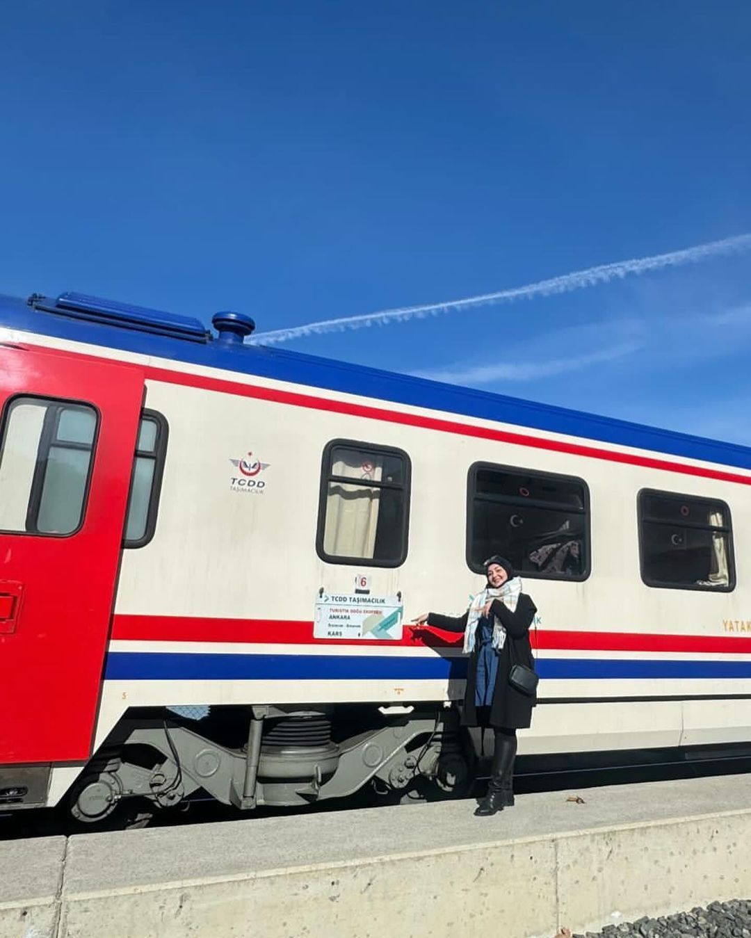 Kübra+Öğretmen +Merhabalar+Ben+Kübra+Öğretmen,+@Ogretmenlergezikulubu+Nün+Düzenlendiği+Doğu+Ekspresi+Turuna+Kardeşlerimle+Birlikte+İstanbul’dan+Katıldık.+Turun+Ilk+Anından+Itibaren+Sonuna+Kadar+Heyecanla+Ve+Mer (4)