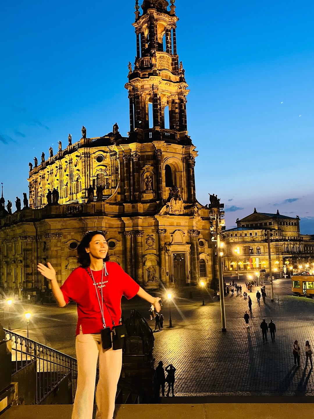 “İstikrarlı Hayal, Hakikattir.”Avrupa Turu Hayallerimin En Büyüğüydü. 15 Gün Otobüsle Nasıl Olac (7)