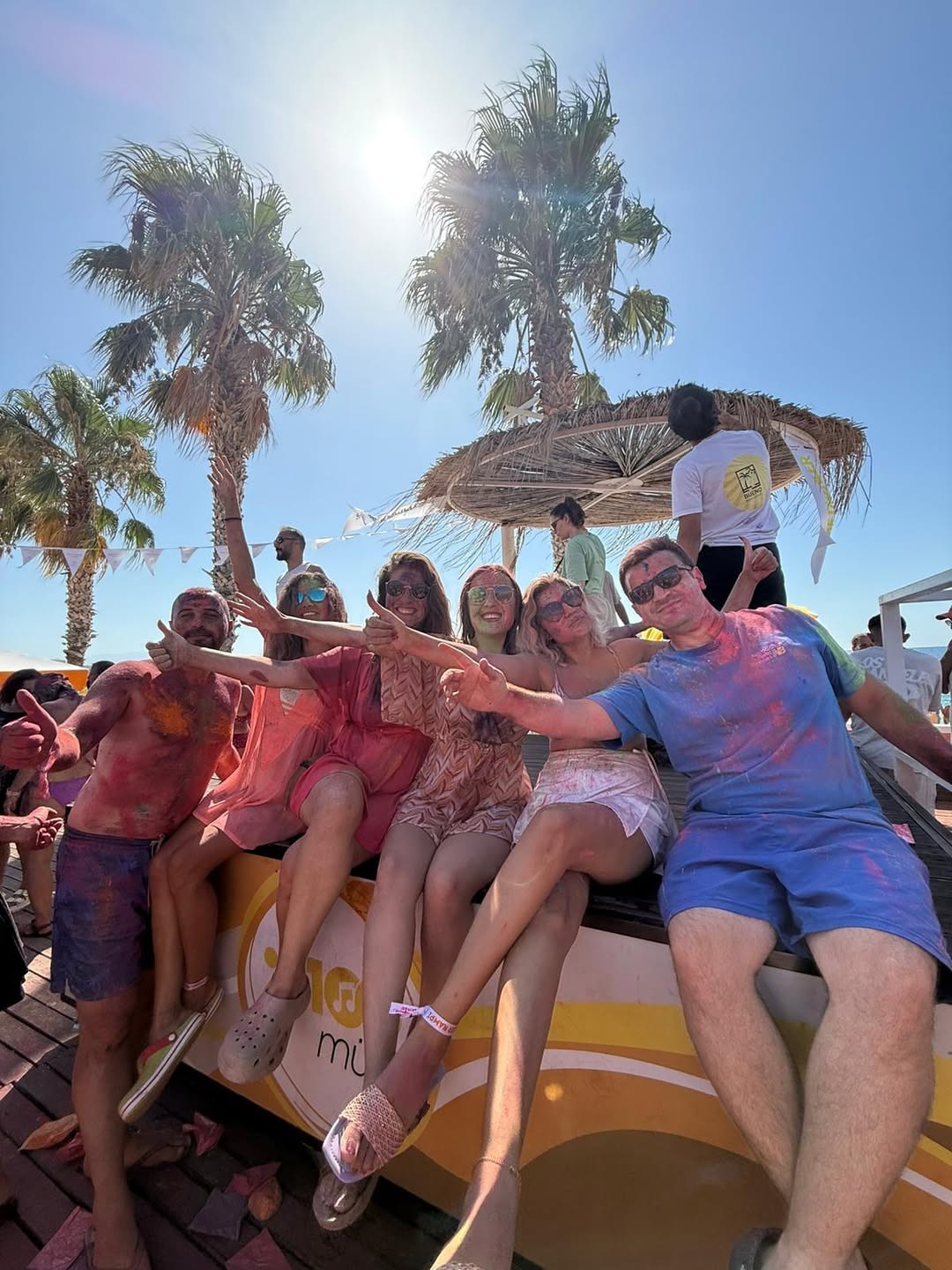 Sürekli Katılmak Istediğim, Eğlenmekten Sesimin Kısıldığı , Her Anı Etkinliklerle Dolu Olan, Sos (2)