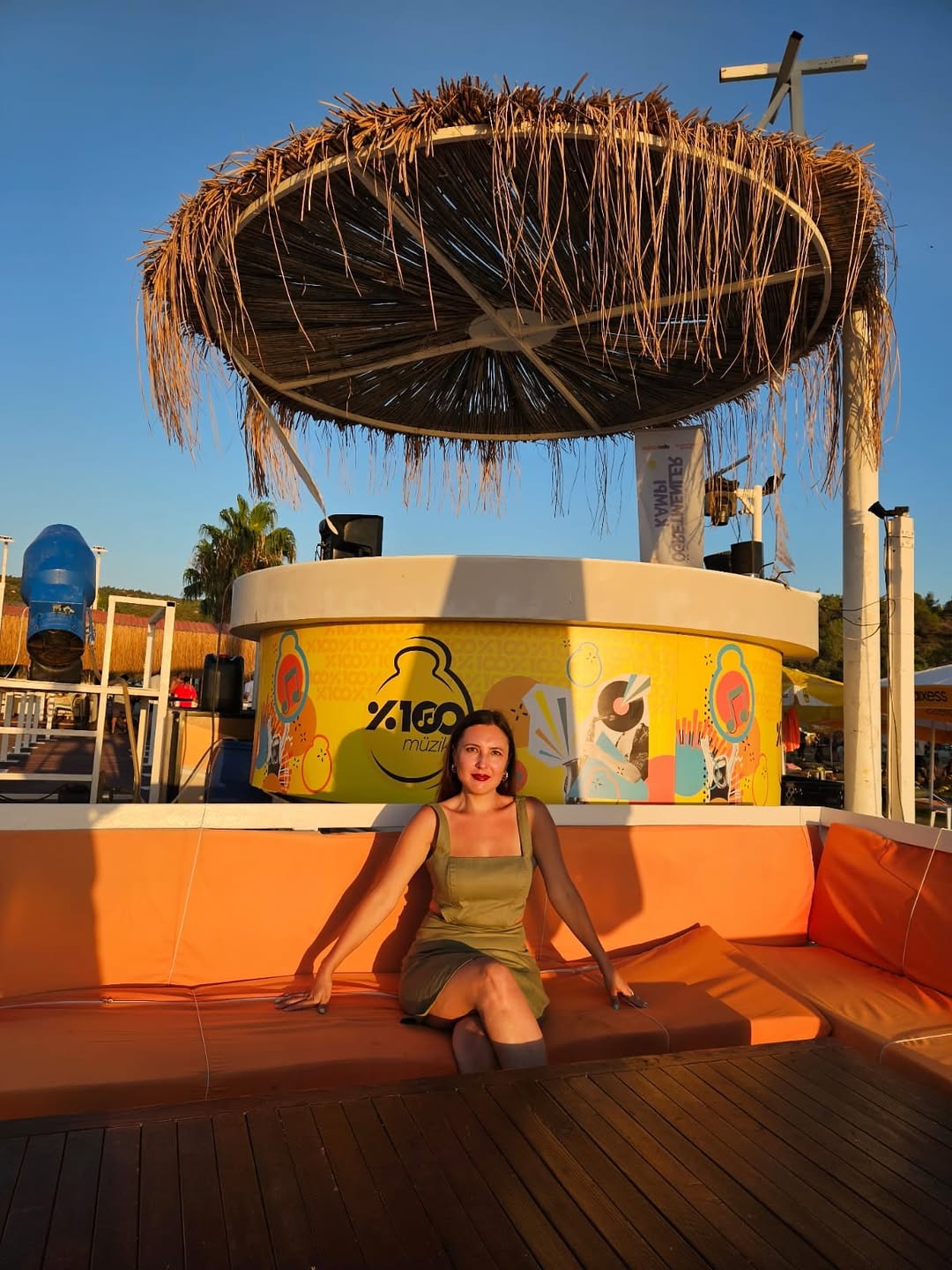 Sürekli Katılmak Istediğim, Eğlenmekten Sesimin Kısıldığı , Her Anı Etkinliklerle Dolu Olan, Sos (6)