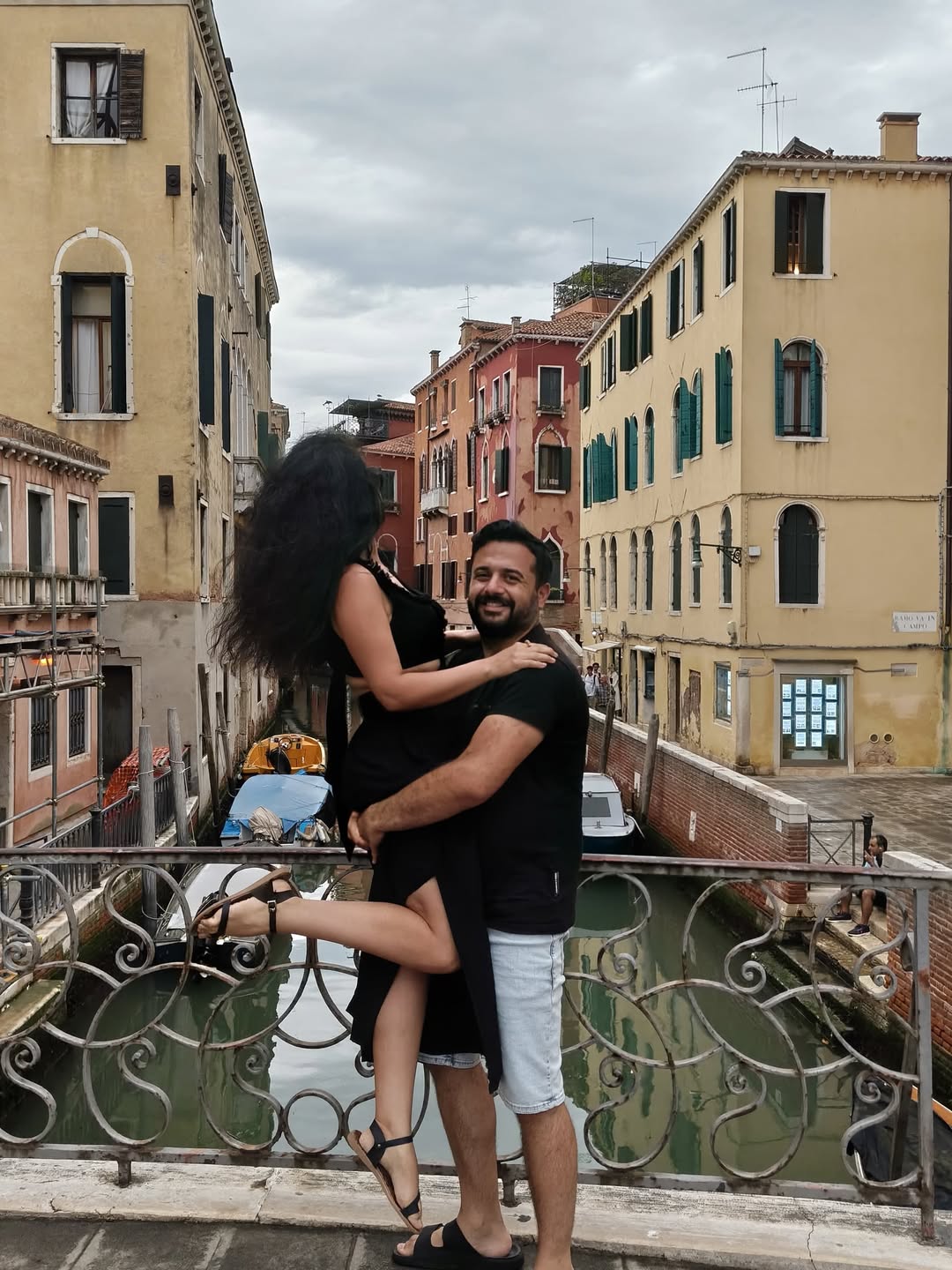 Yıllar Önce Eşime, “10. Evlilik Yılımızı Paris’te Kutlayacağız” Diye Söz Vermiştim. Zaman Aktı, (3)