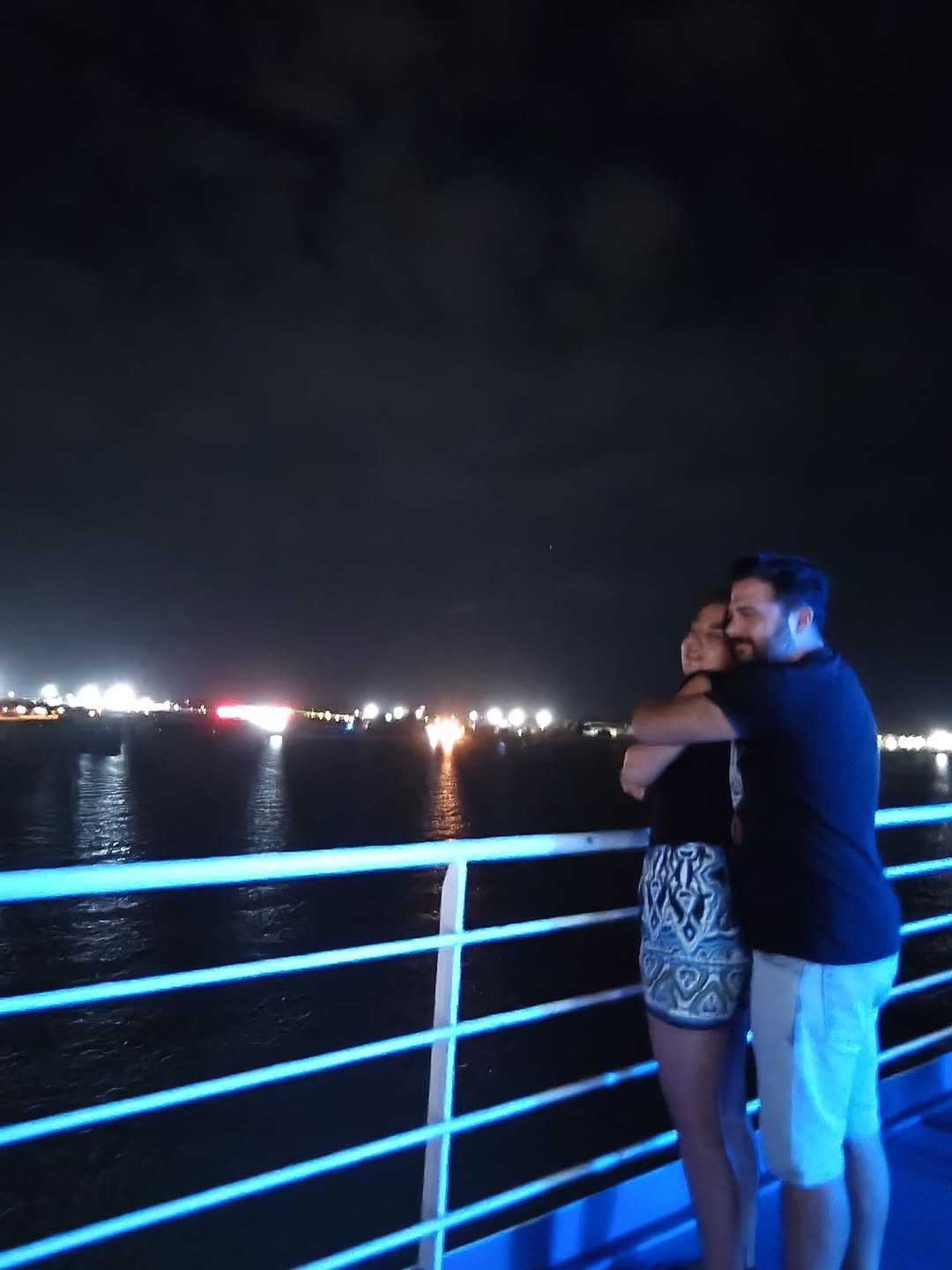 Yıllar Önce Eşime, “10. Evlilik Yılımızı Paris’te Kutlayacağız” Diye Söz Vermiştim. Zaman Aktı, (8)