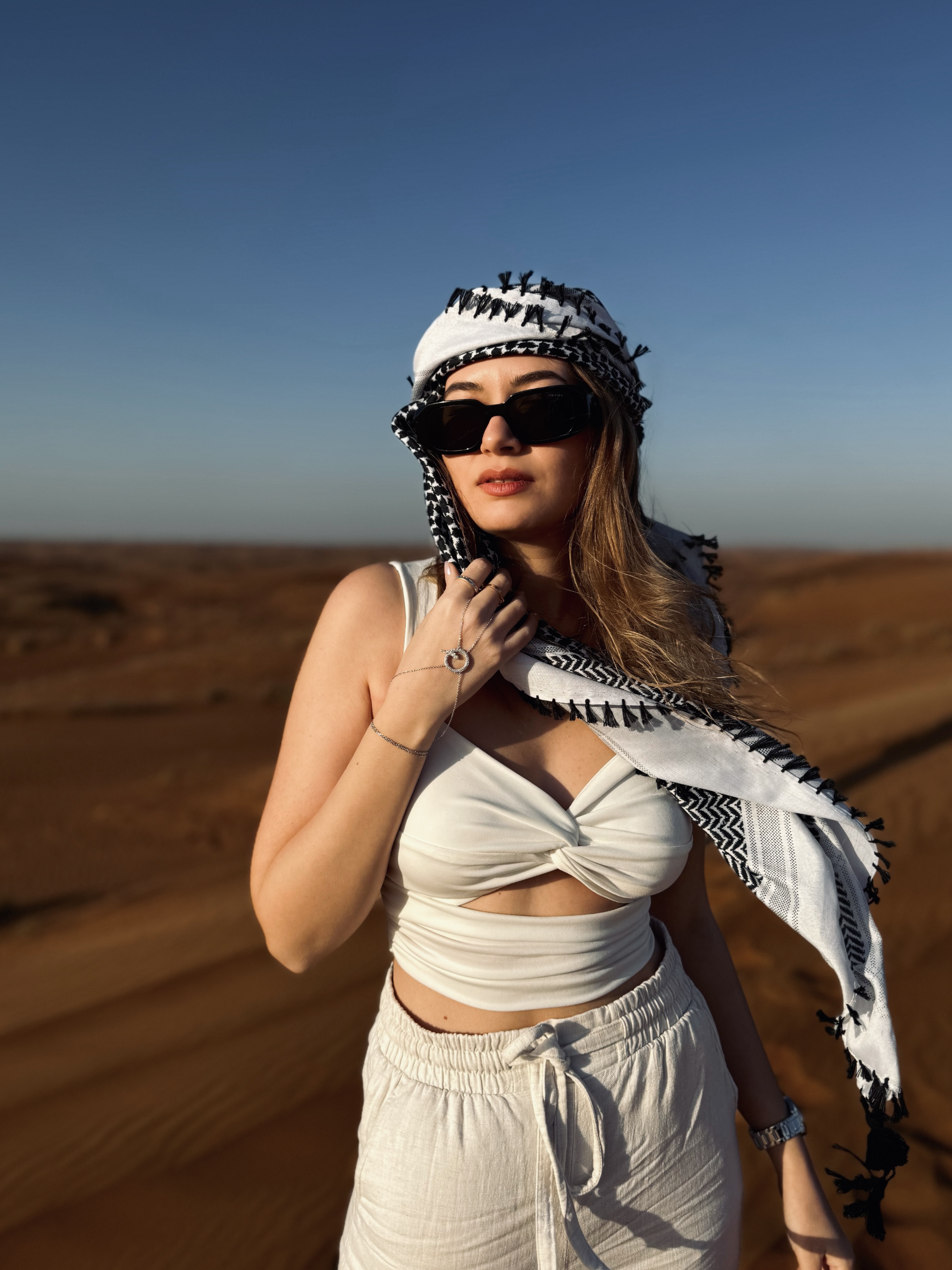 8 E195132 5 E37 4197 A C83 3 D821 D99266 F