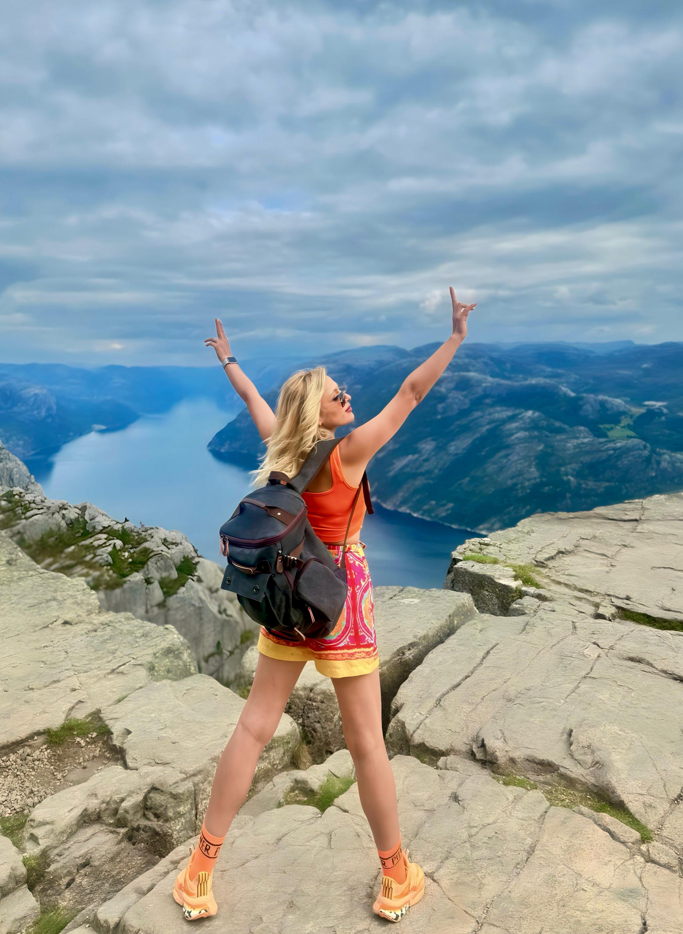 I M G 20250828 W A0413